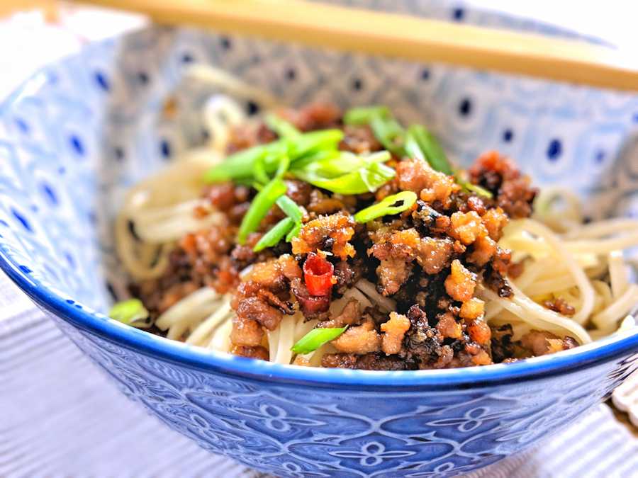 Crispy Minced Pork With Noodles | Recipe | Cuisine Fiend